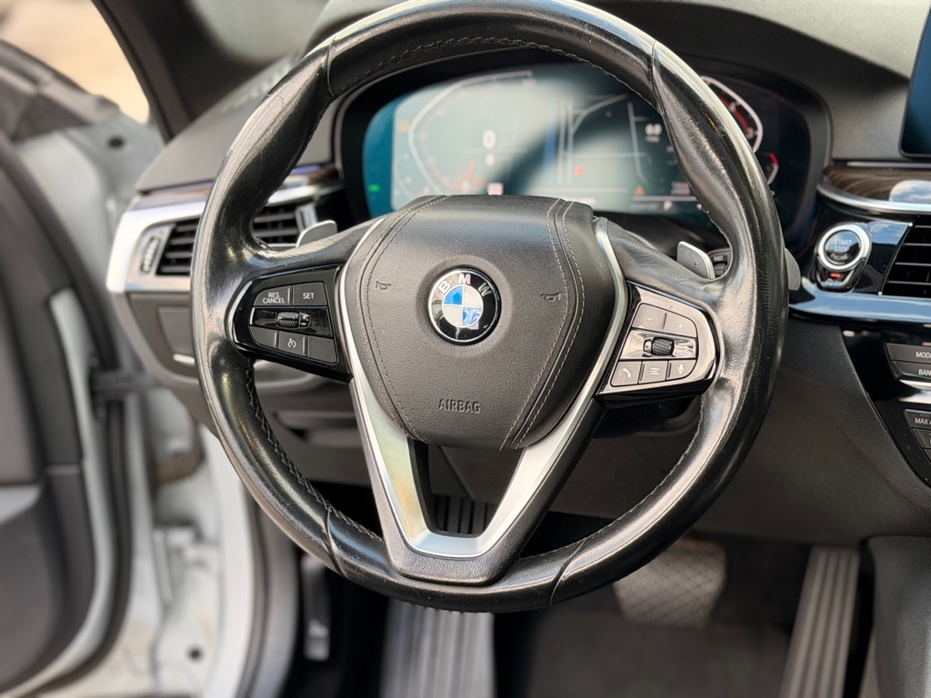 BMW 5 Series 530i Sedan 2020