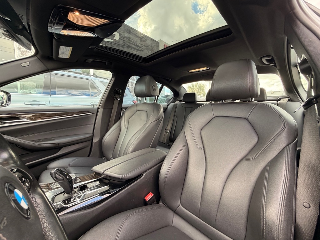 BMW 5 Series 530i Sedan 2020