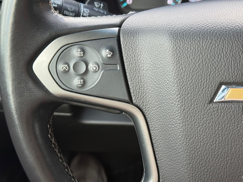 Chevrolet Suburban 4WD 4dr LT 2020