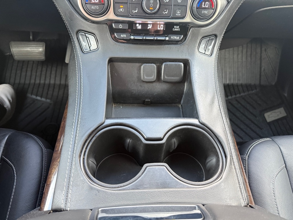 Chevrolet Suburban 4WD 4dr LT 2020