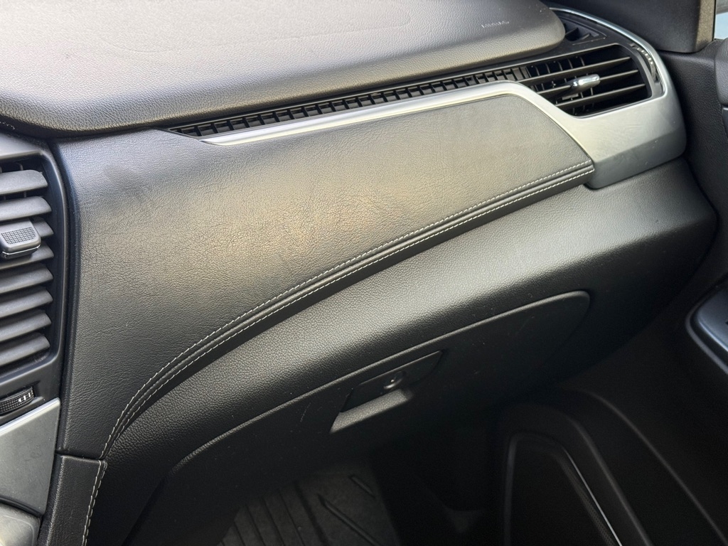 Chevrolet Suburban 4WD 4dr LT 2020