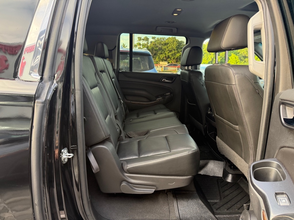 Chevrolet Suburban 4WD 4dr LT 2020