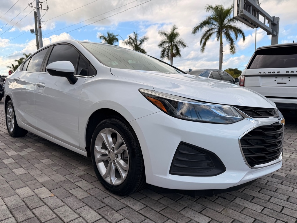 2019 Chevrolet Cruze 4dr Sdn LT
