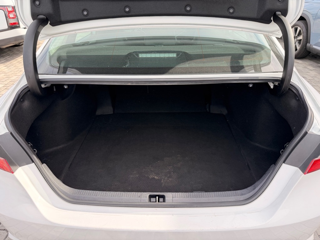 Toyota Camry SE Auto (Natl) 2020