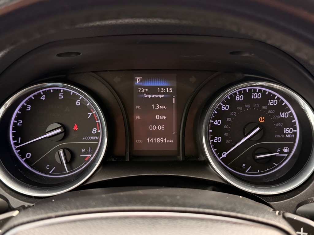 Toyota Camry SE Auto (Natl) 2020