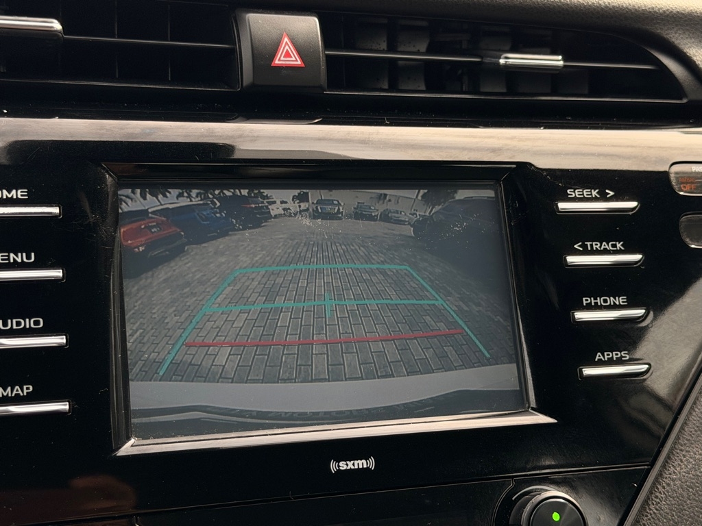 Toyota Camry SE Auto (Natl) 2020