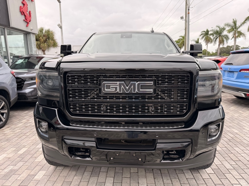 GMC Sierra 2500HD available WiFi 4WD Crew Cab 153.7" Denali 2015