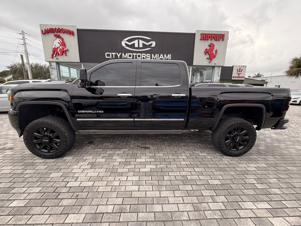 GMC Sierra 2500HD available WiFi 4WD Crew Cab 153.7" Denali 2015