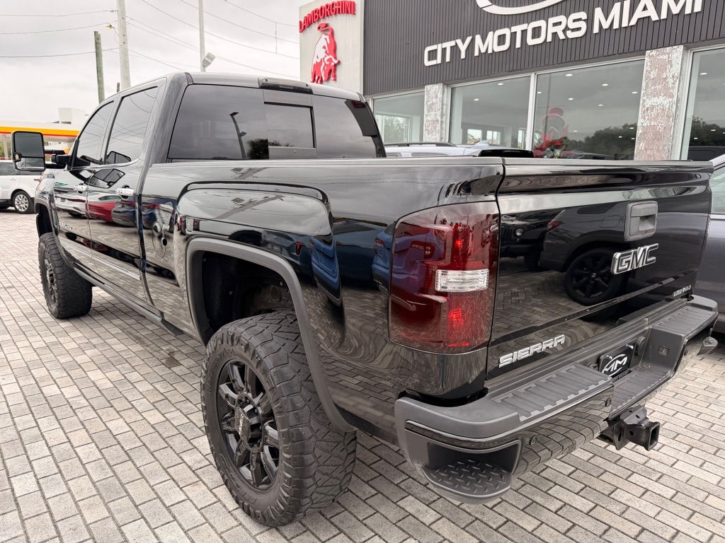 GMC Sierra 2500HD available WiFi 4WD Crew Cab 153.7" Denali 2015