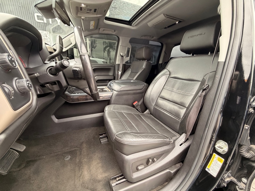 GMC Sierra 2500HD available WiFi 4WD Crew Cab 153.7" Denali 2015