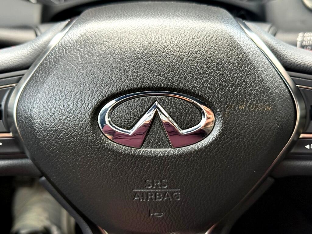 Infiniti Q50 Red Sport 400 AWD 2023