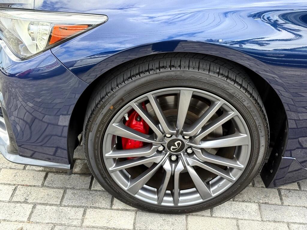 Infiniti Q50 Red Sport 400 AWD 2023