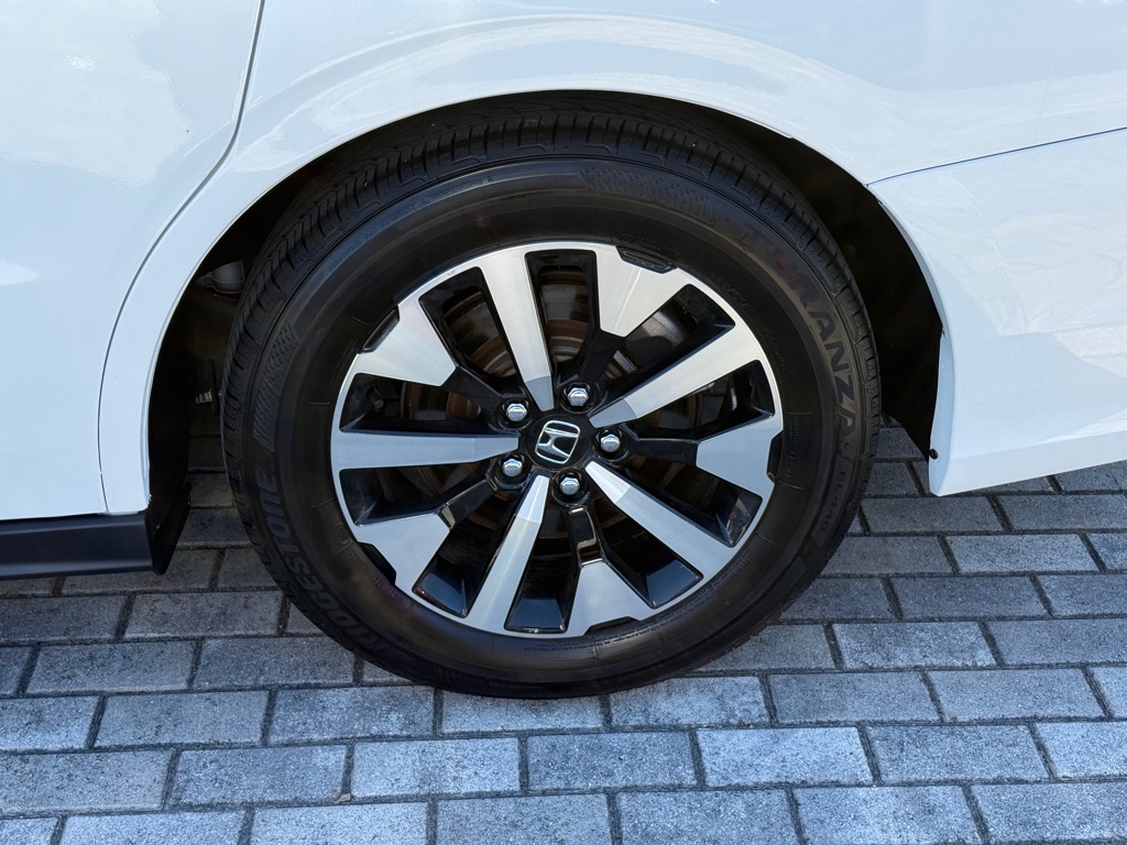 Honda Odyssey EX-L Auto 2025