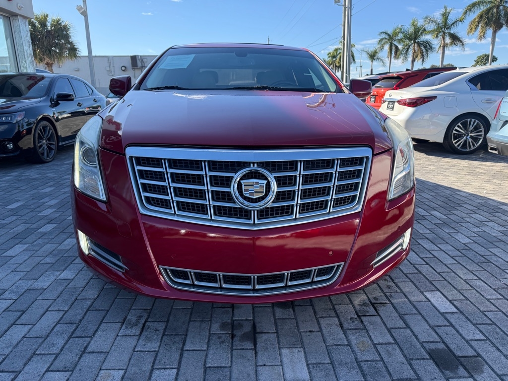 Cadillac XTS 4dr Sdn Luxury FWD 2013