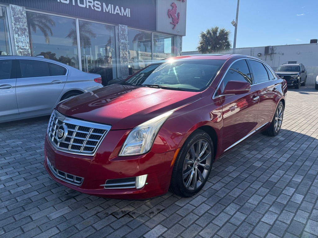 Cadillac XTS 4dr Sdn Luxury FWD 2013