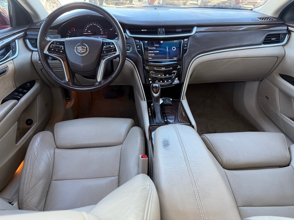 Cadillac XTS 4dr Sdn Luxury FWD 2013