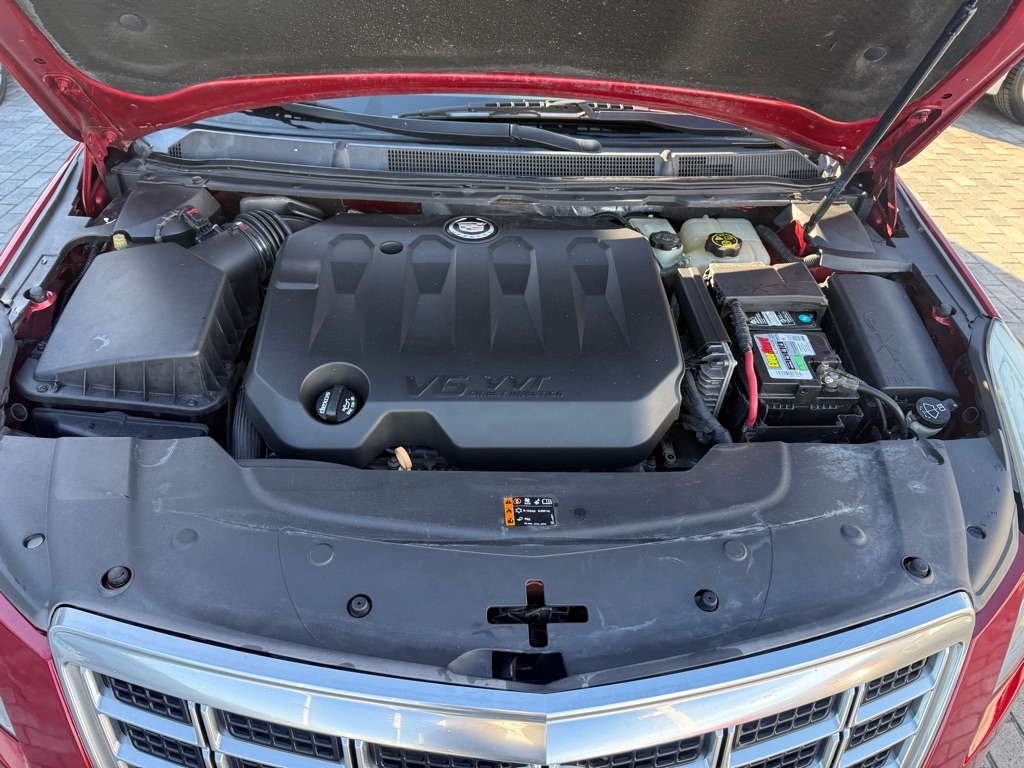 Cadillac XTS 4dr Sdn Luxury FWD 2013