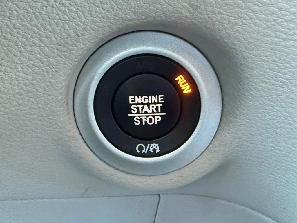 Chrysler Pacifica Limited FWD 2018