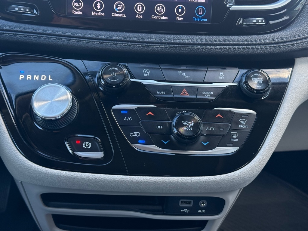 Chrysler Pacifica Limited FWD 2018