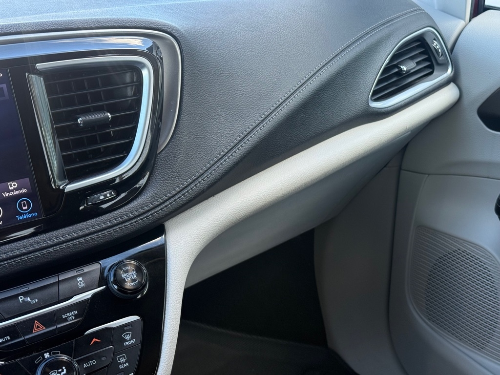 Chrysler Pacifica Limited FWD 2018