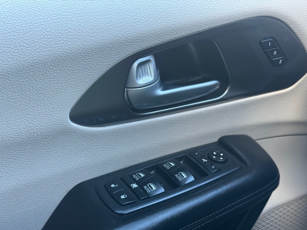 Chrysler Pacifica Limited FWD 2018