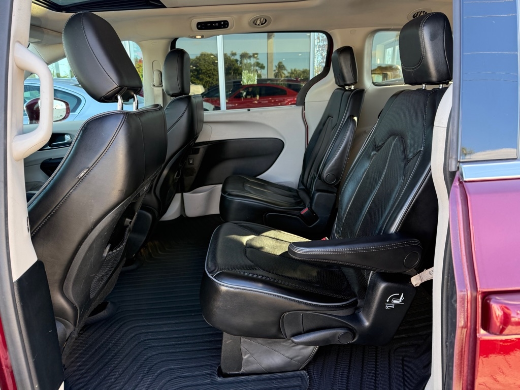 Chrysler Pacifica Limited FWD 2018