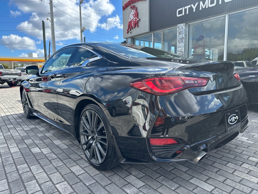 Infiniti Q60 LUXE AWD 2022