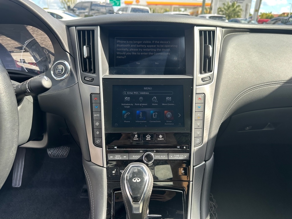 Infiniti Q60 LUXE AWD 2022