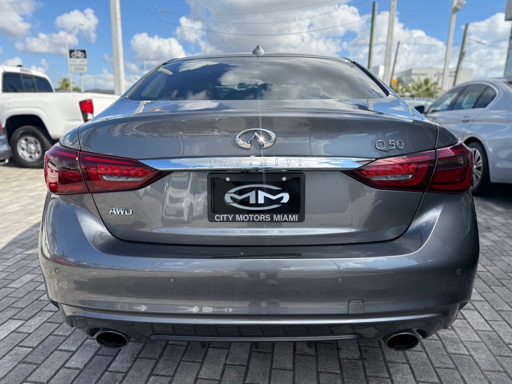 Infiniti Q50 3.0t LUXE AWD 2021