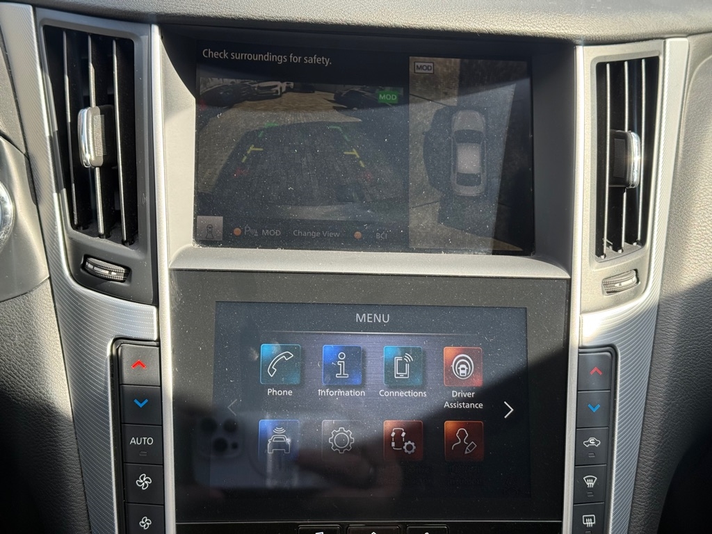 Infiniti Q50 3.0t LUXE AWD 2021