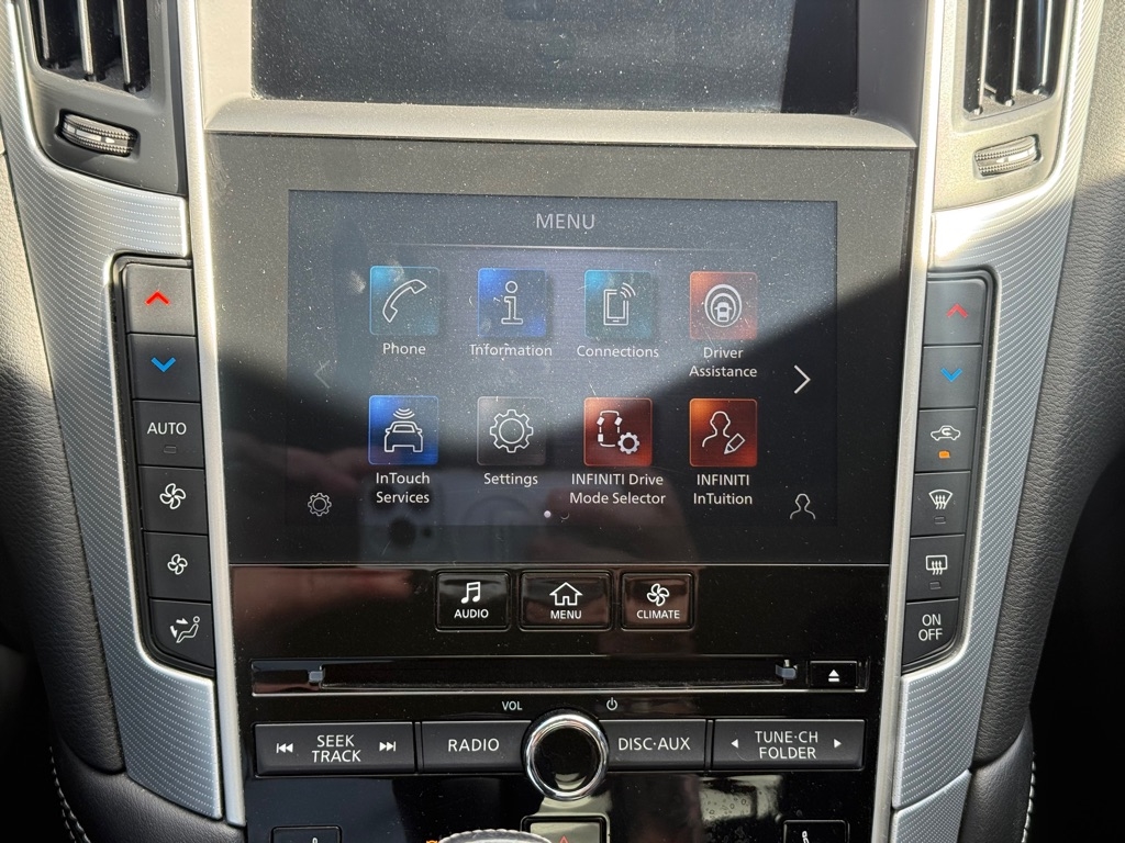 Infiniti Q50 3.0t LUXE AWD 2021