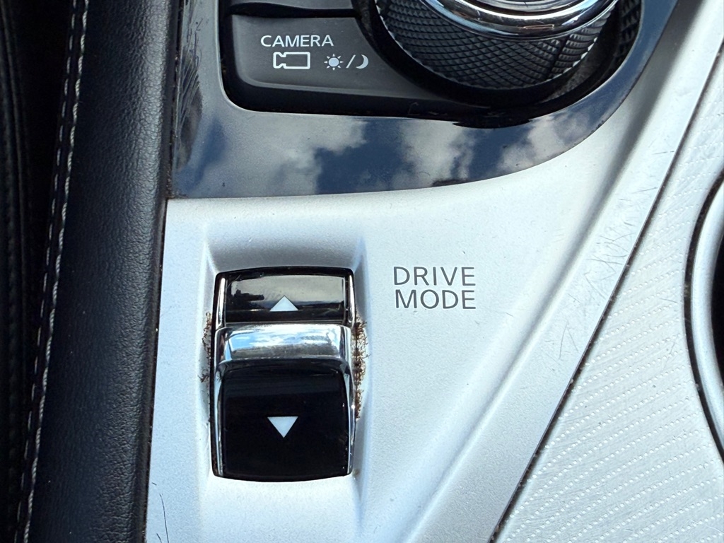 Infiniti Q50 3.0t LUXE AWD 2021