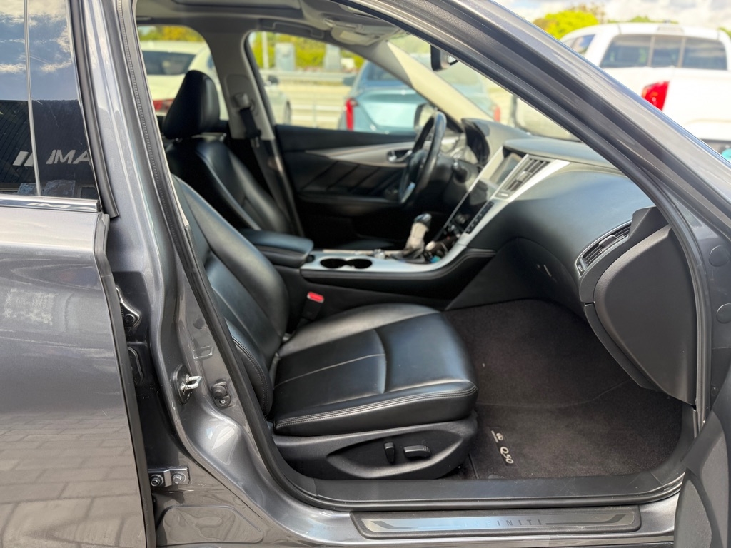 Infiniti Q50 3.0t LUXE AWD 2021