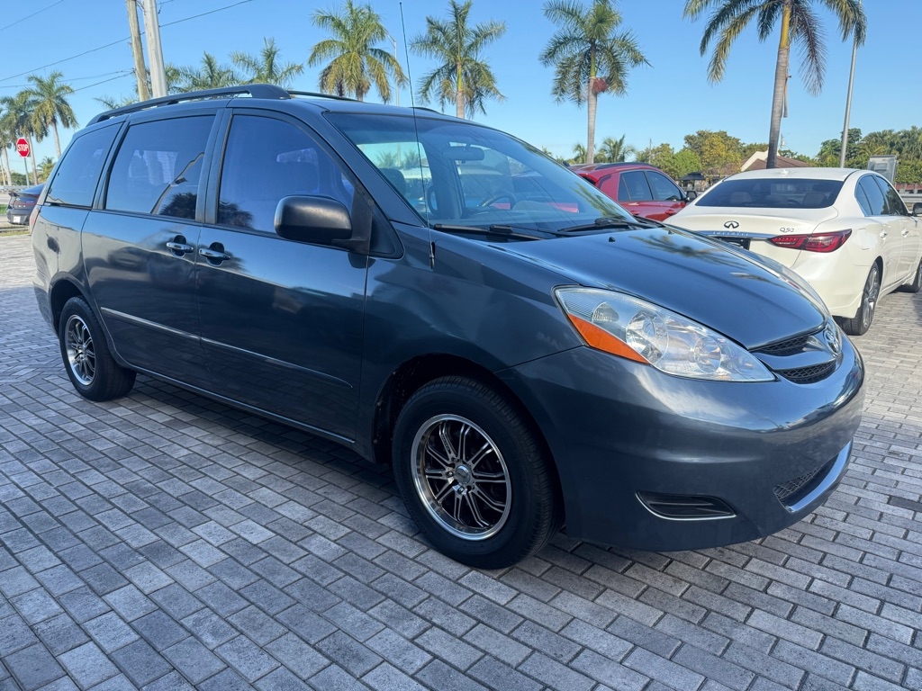 Toyota Sienna CE FWD Cargo Van (Natl) 2006
