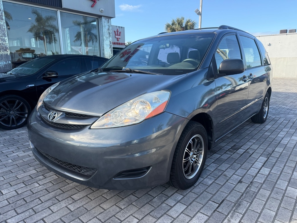 Toyota Sienna CE FWD Cargo Van (Natl) 2006
