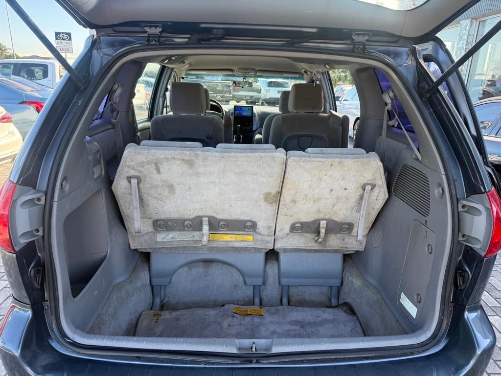 Toyota Sienna CE FWD Cargo Van (Natl) 2006