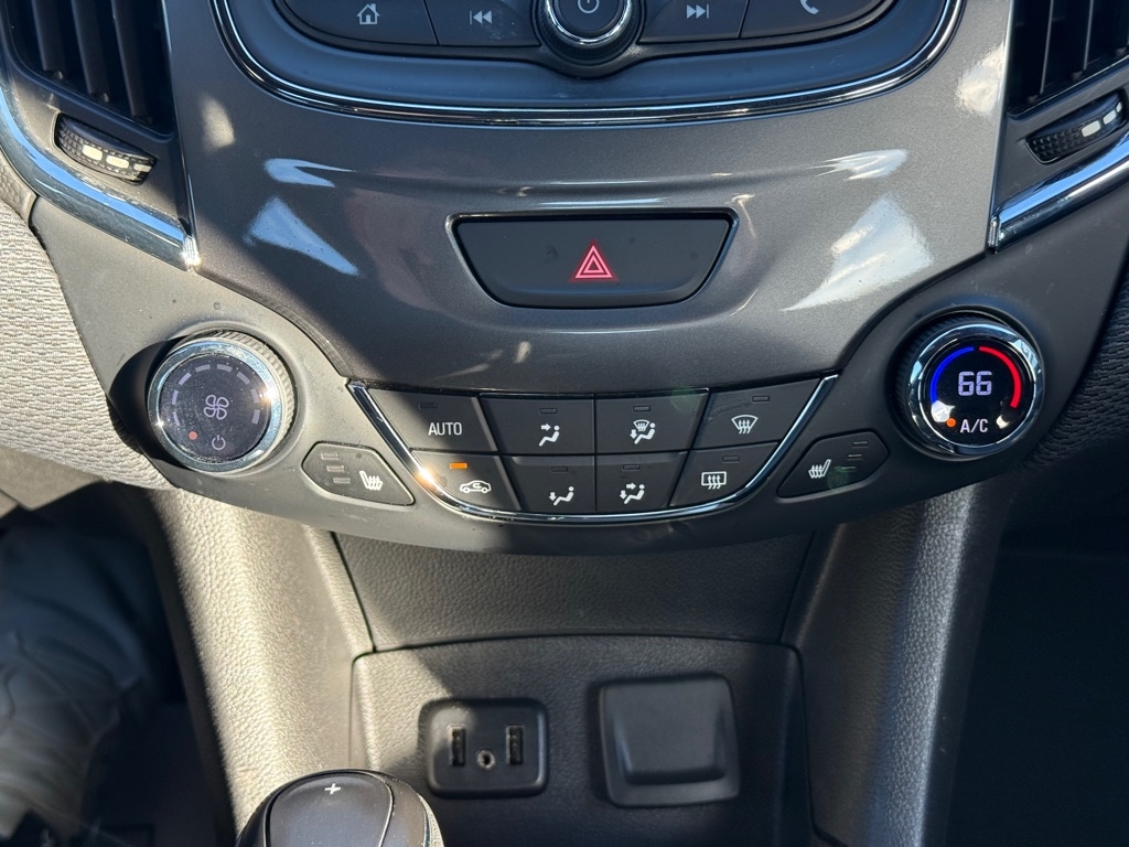 Chevrolet Cruze 4dr HB LT 2019