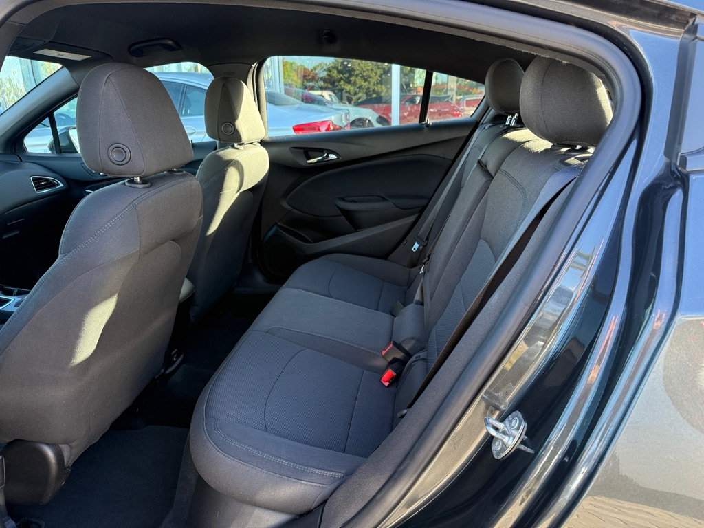 Chevrolet Cruze 4dr HB LT 2019