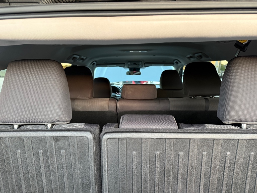 Toyota Highlander LE FWD (Natl) 2024