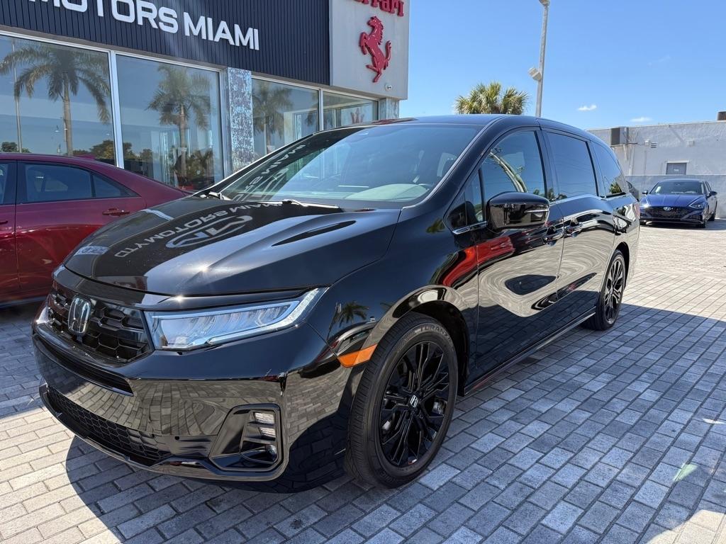 Honda Odyssey Sport-L Auto 2025