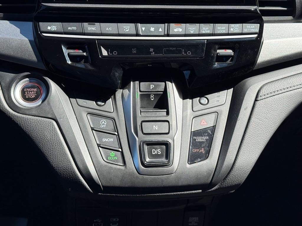 Honda Odyssey Sport-L Auto 2025