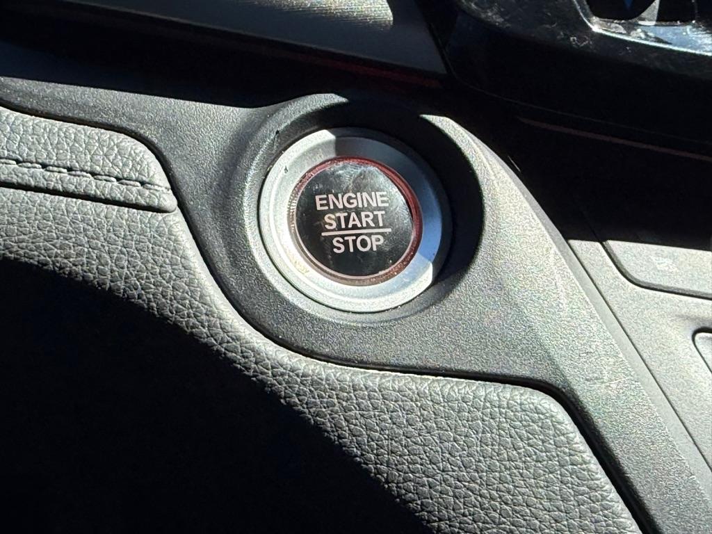 Honda Odyssey Sport-L Auto 2025