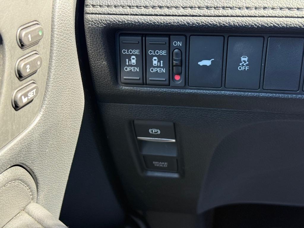 Honda Odyssey Sport-L Auto 2025