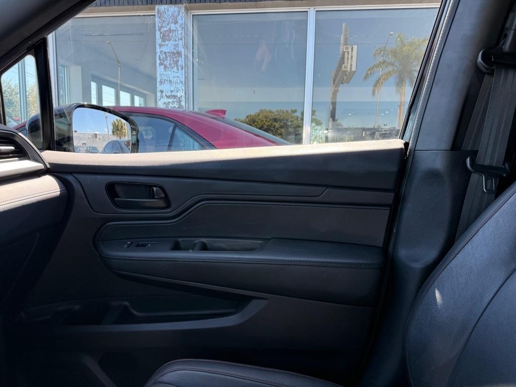 Honda Odyssey Sport-L Auto 2025