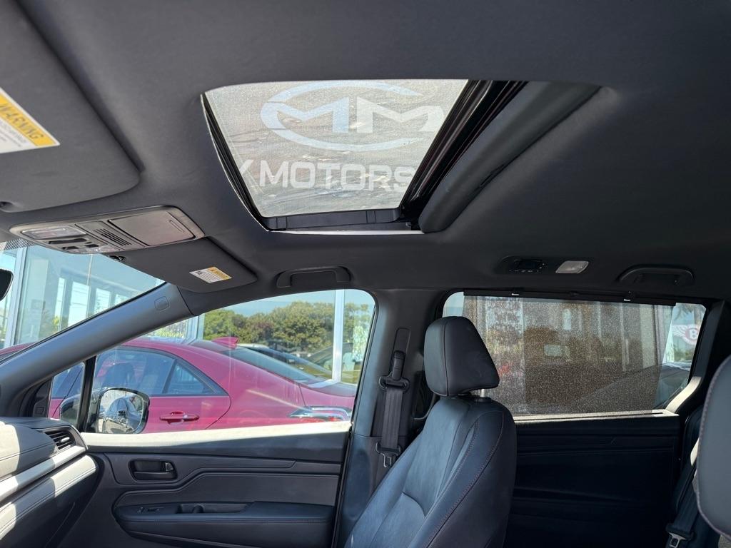 Honda Odyssey Sport-L Auto 2025