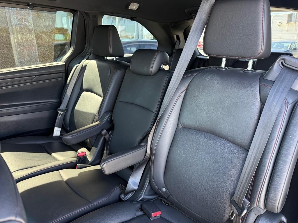 Honda Odyssey Sport-L Auto 2025