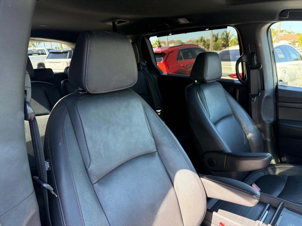 Honda Odyssey Sport-L Auto 2025