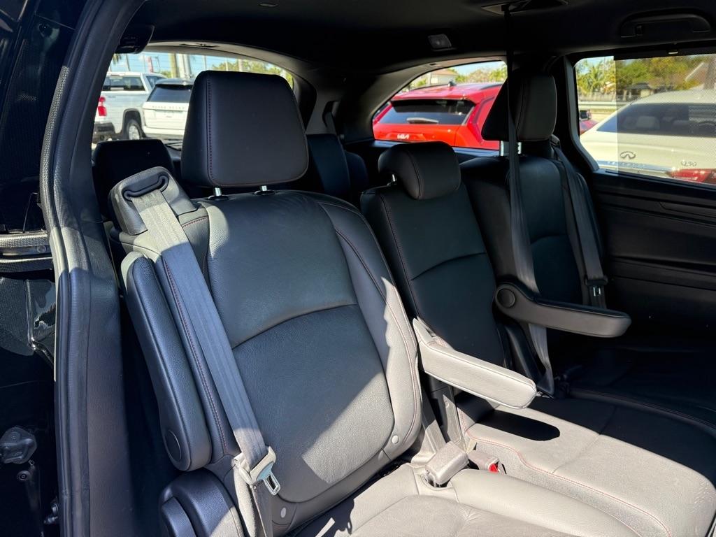 Honda Odyssey Sport-L Auto 2025