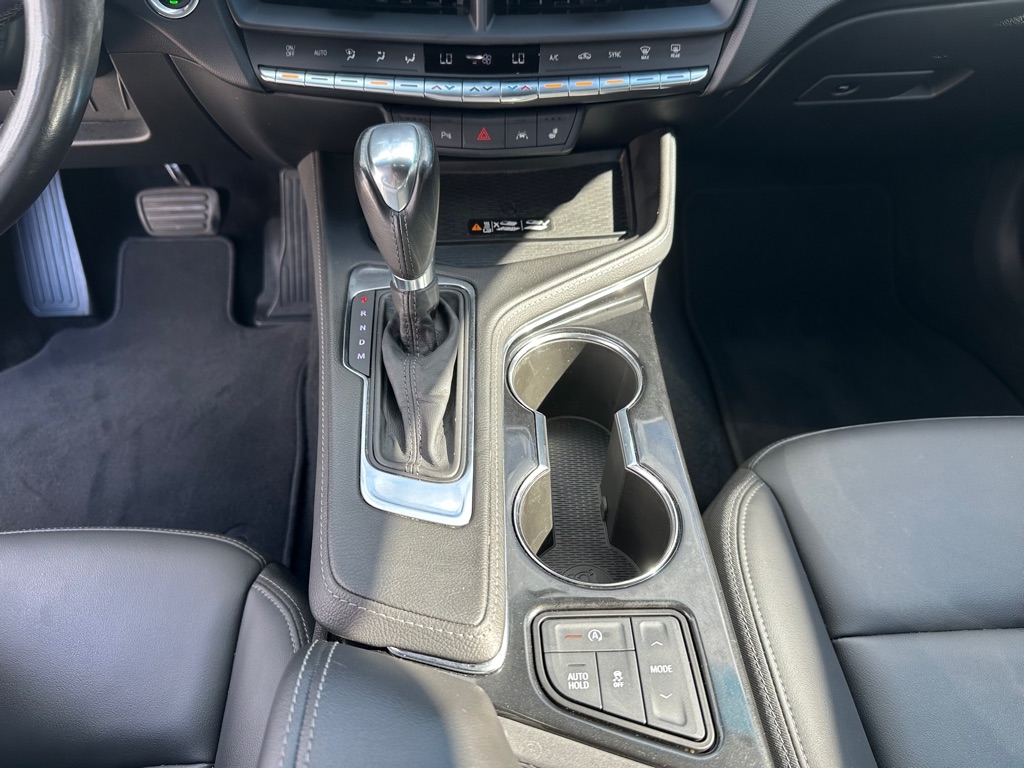 Cadillac CT4 4dr Sdn Luxury 2022