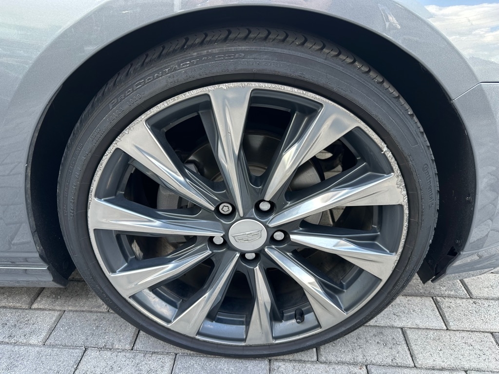 Cadillac CT4 4dr Sdn Luxury 2022